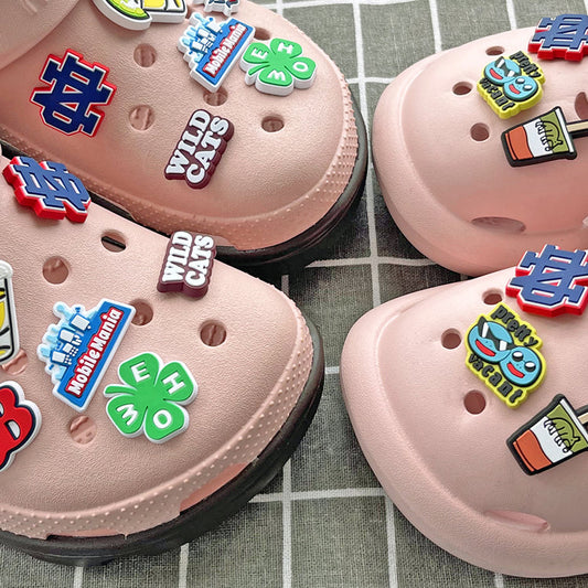 How to Easily Put Jibbitz in Crocs?